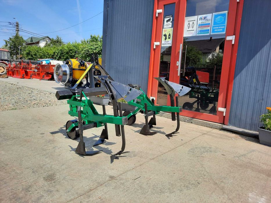 Prasitoare (cultivator) 2 sectii