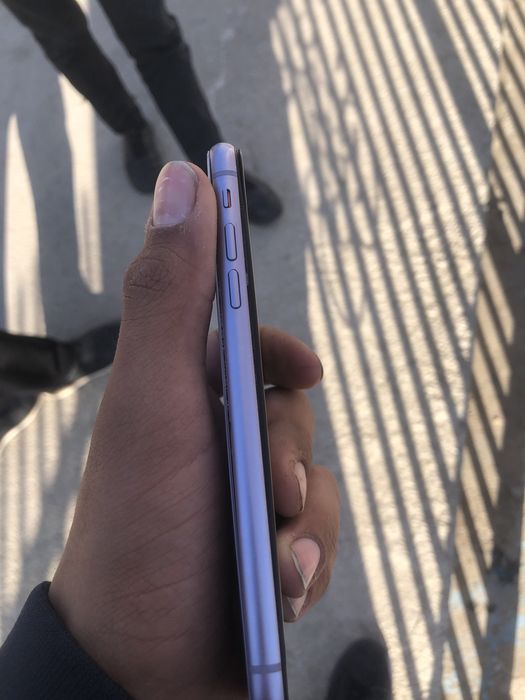 Iphone 11 ekran almashga dovsh kutarotga ishlamed opshi 700 xarajat bo