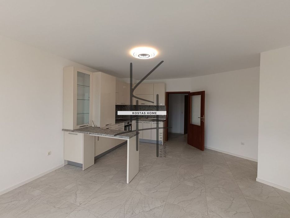 Продава се Тристаен апартамент в Варна, м-т Траката - 100 кв.м за 2280 €/кв.м - Снимка #5