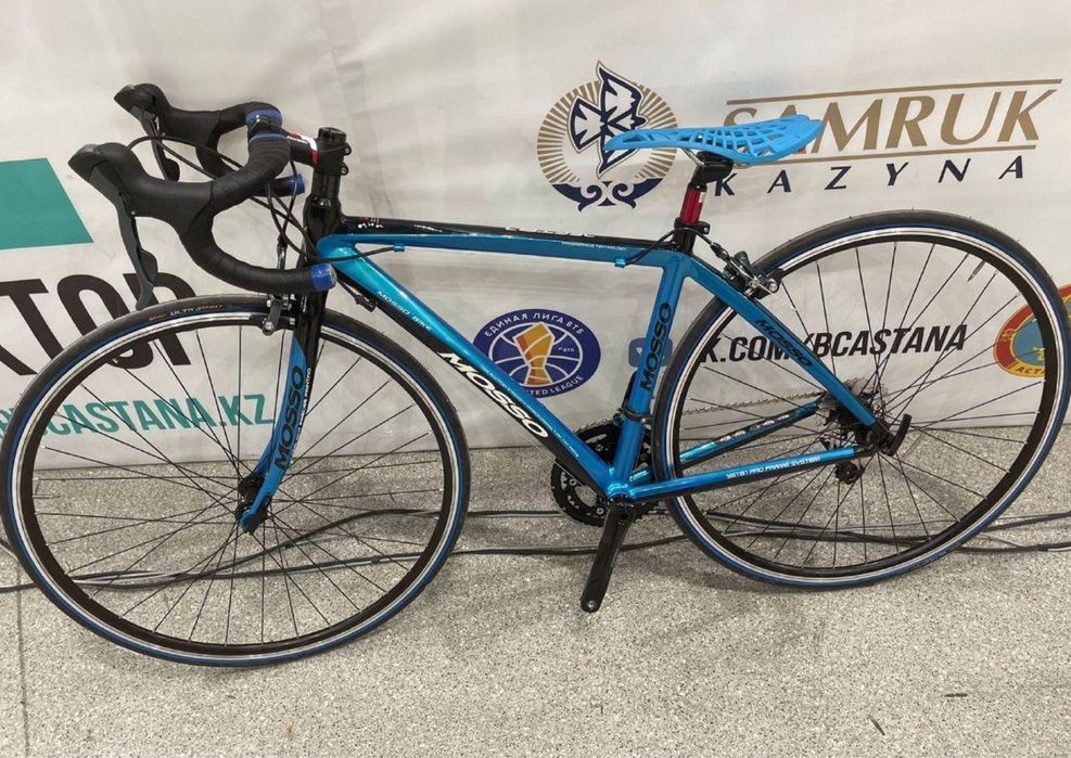 Продается шоссейный велосипед Mosso