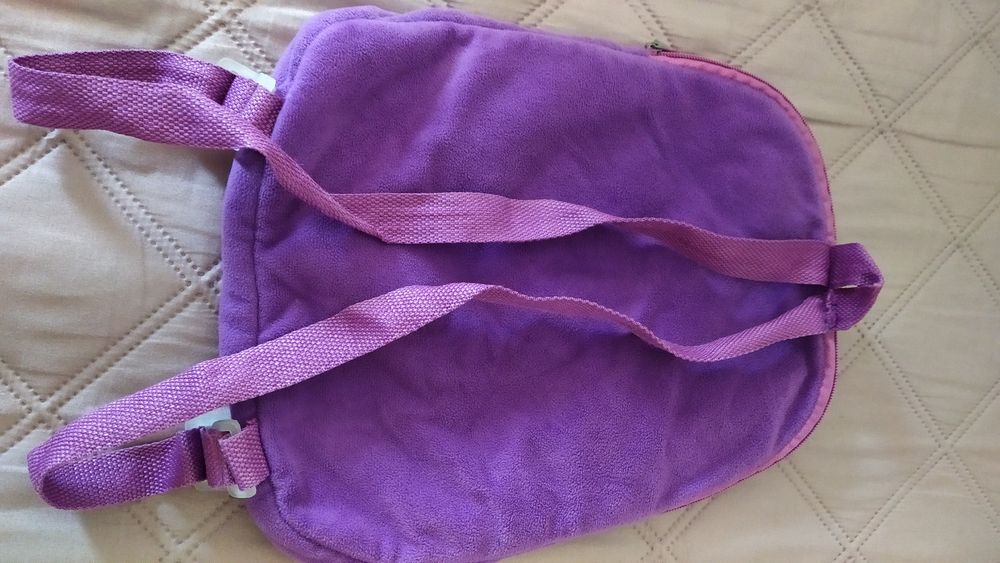 Детски ранички и шапки