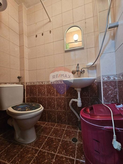 Дава се под наем Ателие в Варна, Левски - 20 кв.м за 178.5 € - Снимка #2