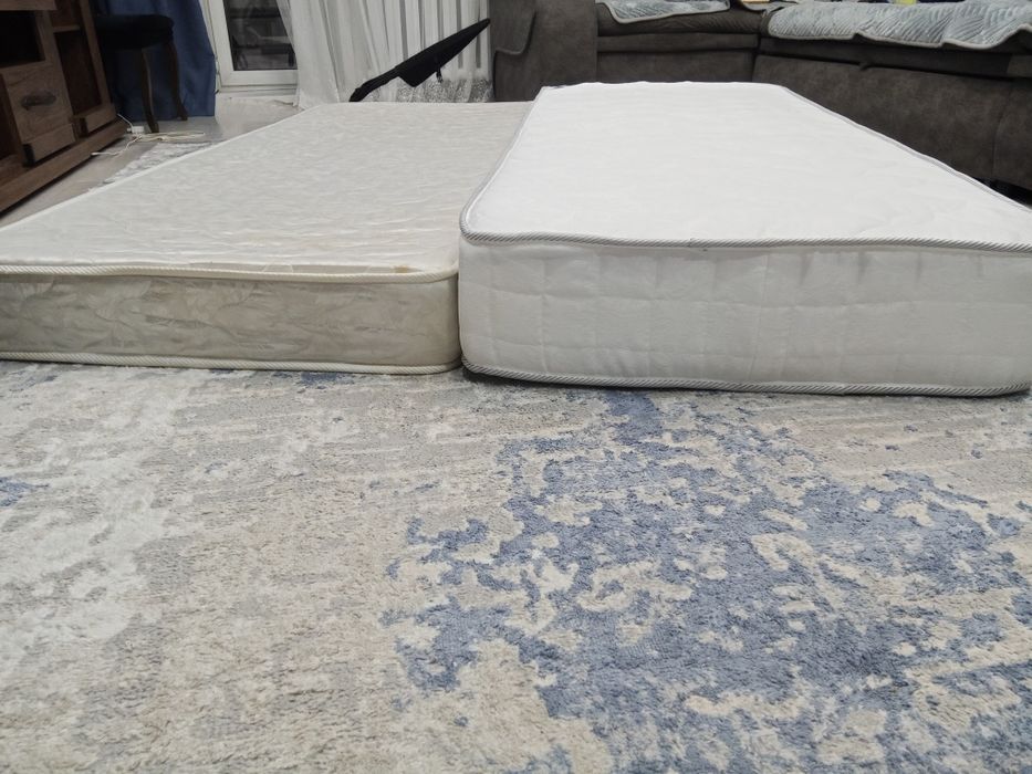 Срочно.Продам матрацы 2 штуки.
