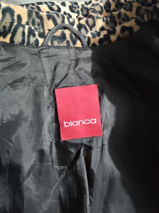 Bianca sacou/ jachetă animal print