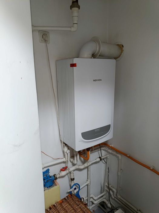 Продам часть отдельно стоящего трёхкомнатного  благоустроенного  дома.