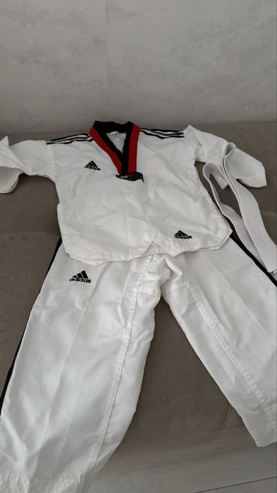 Костюм тхэквандо