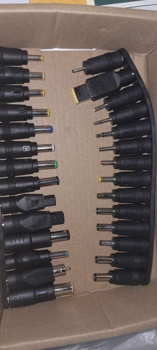 Адаптер для ноутбуков