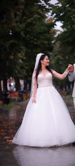 Vand rochie de mireasa