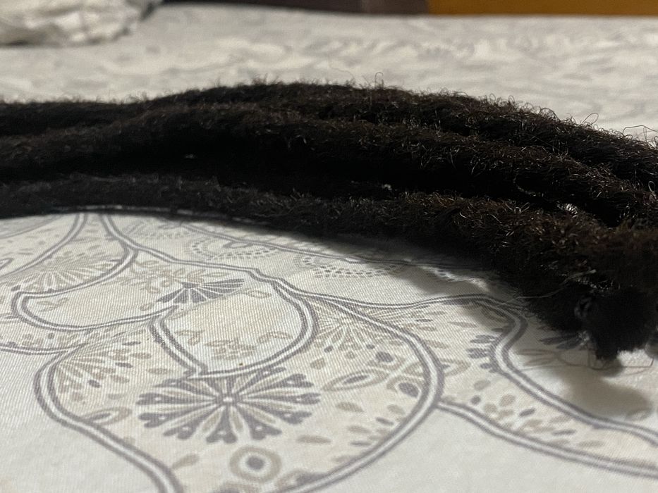Set 10 dreaduri sintetice negre (64 cm) cu elastice noi, create manual