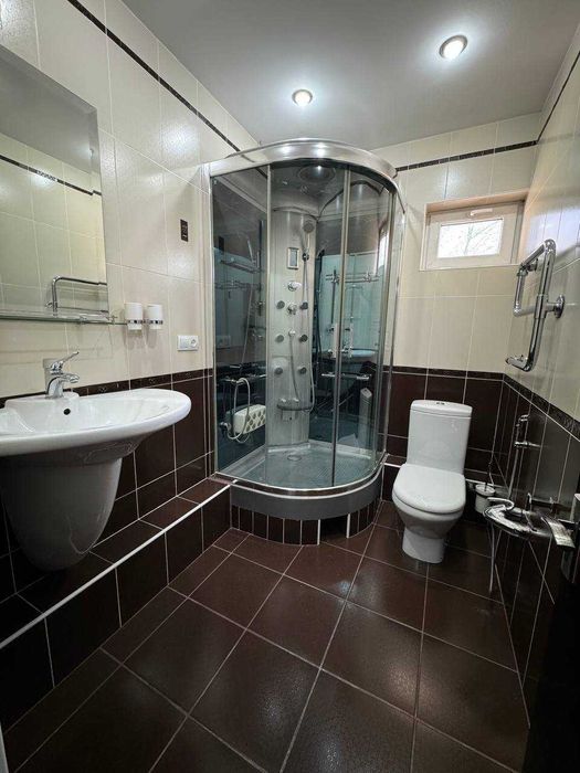 Садыка Азимова 3/3/5
ор-р посольство Японии