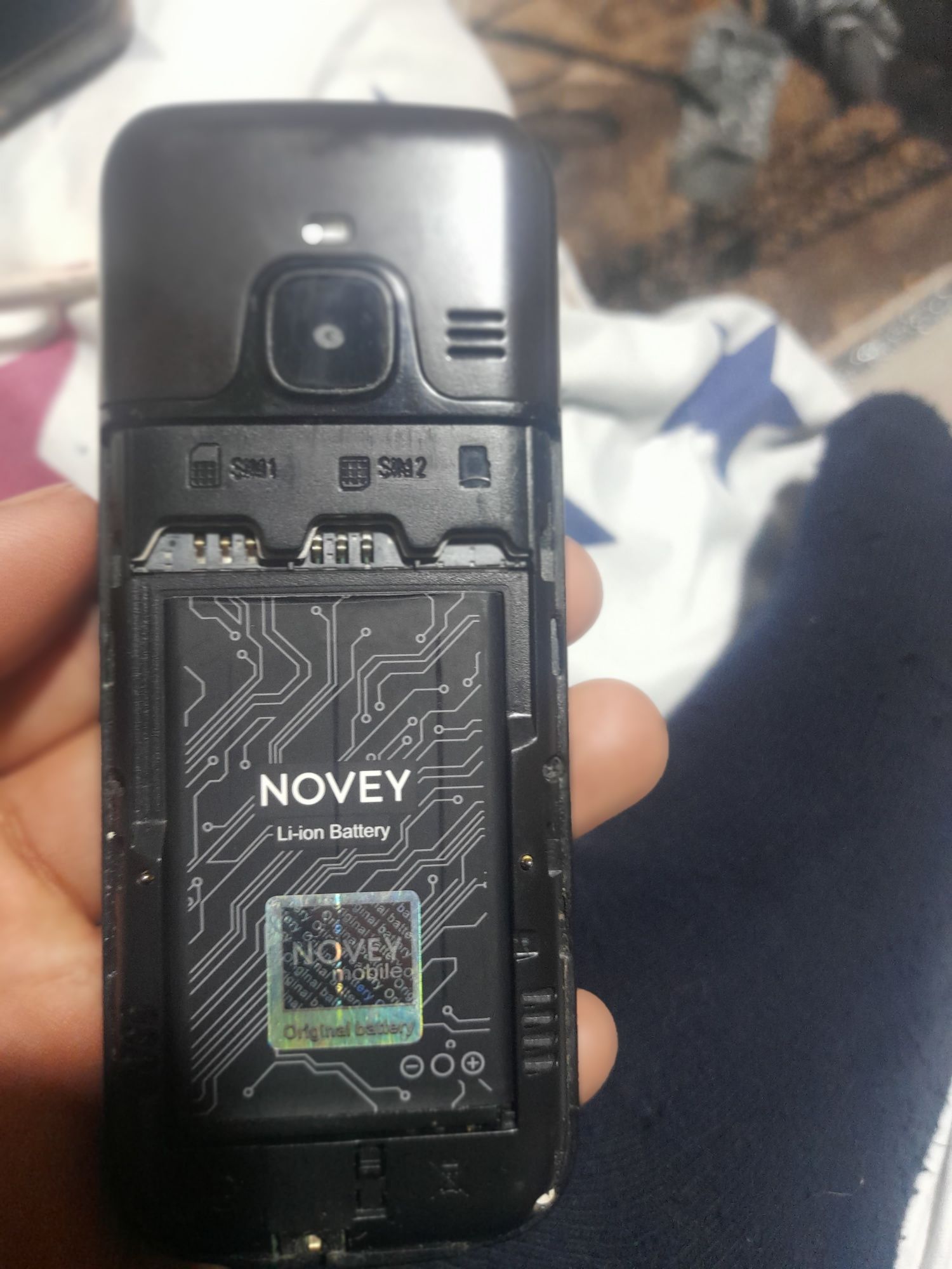 Novey 670 telfon sotiladi