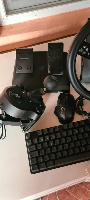 Volan Logitech gaming