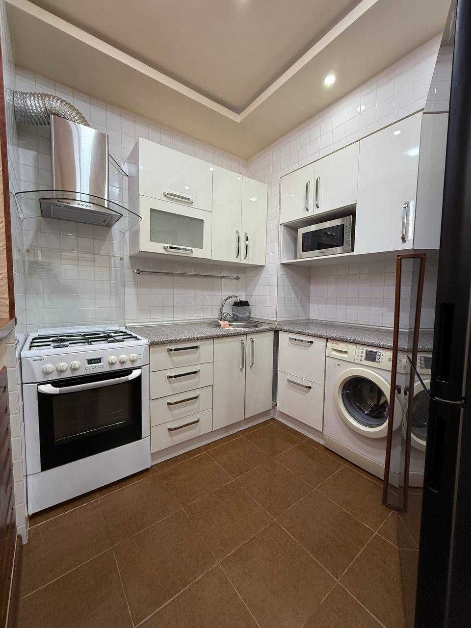 V023 ПРОДАЕТСЯ квартира Ул . Госпитальная 2в3/3/4 56м2