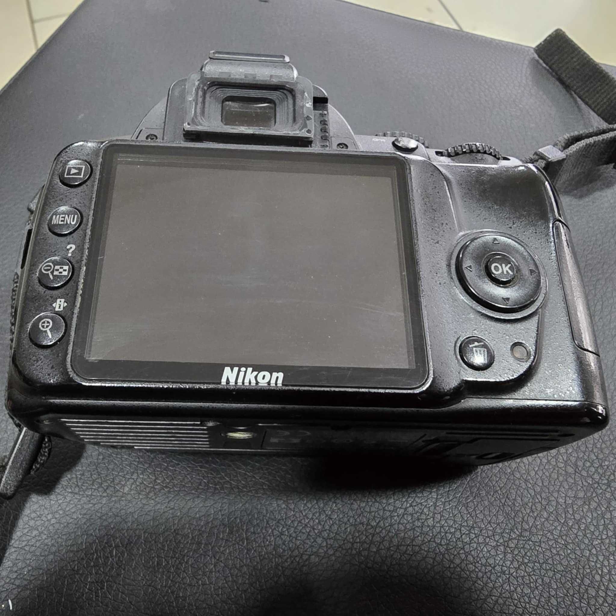 Фотоапарат Nikon D3000 46к