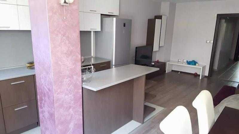 Луксозен тристаен в центъра на Бургас