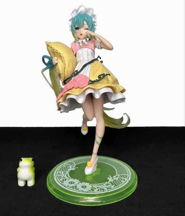 Фигурка по Хатцуне Мику