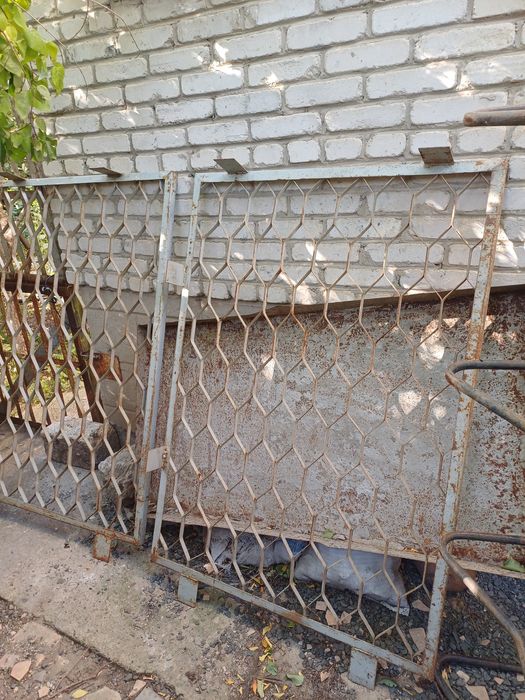 Продам решётки новые на окна
