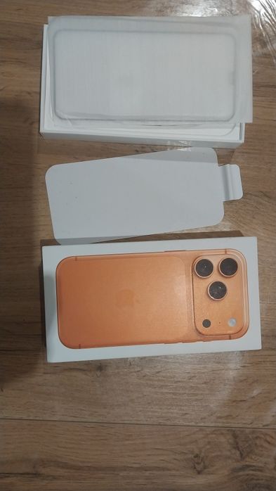 Iphone Xr в корпусе 17 Pro