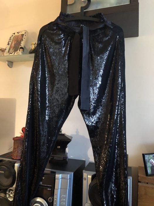 Pantaloni eleganti de damâ nepurtati