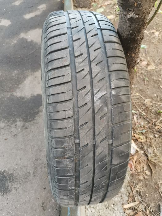 Anvelope vară Debica 175/70 R14 84T cu jante tablă