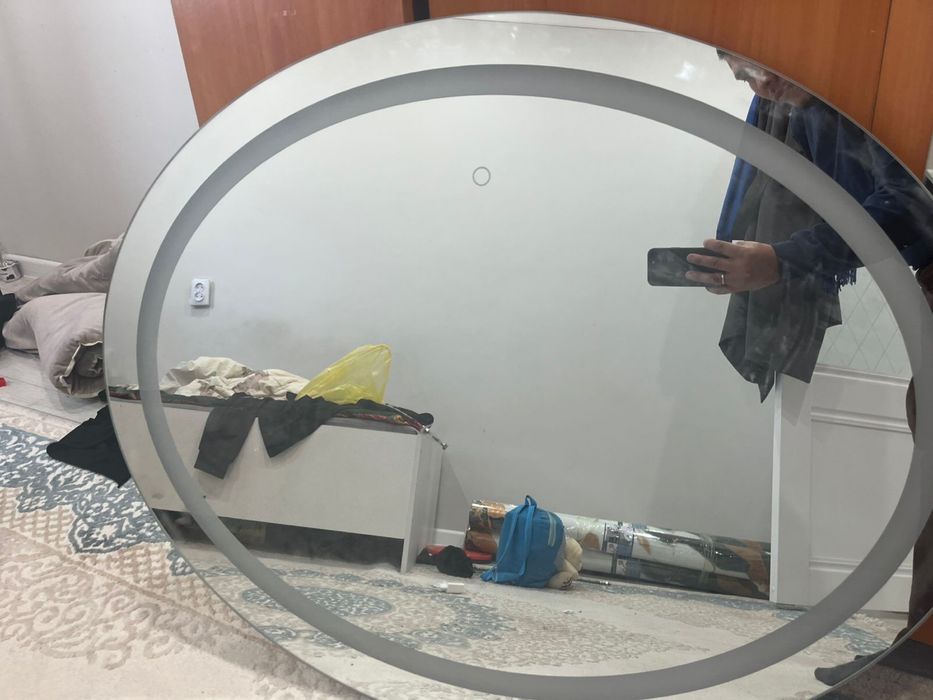 Продается зеркало новая не использовали