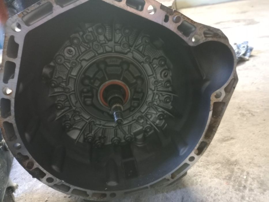 Cutie viteza Mercedes E class 2.7