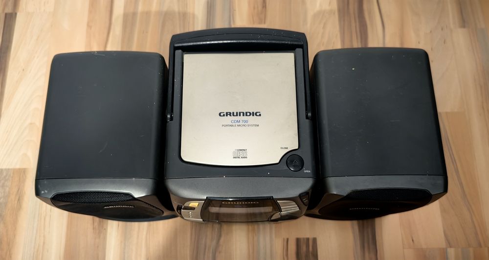 Combină muzicală radio cd casetofon Grundig piese