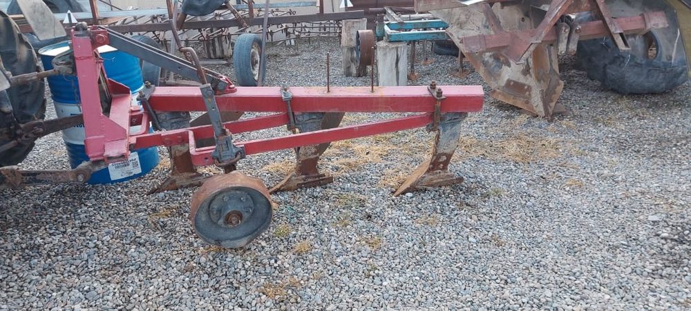 плуг хороший состояние.