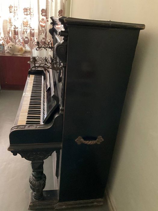 Срочно продам Актикварное немецкое пианино