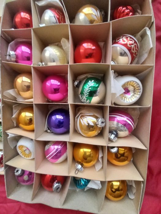 Продаю ёлочные игрушки ГДР.