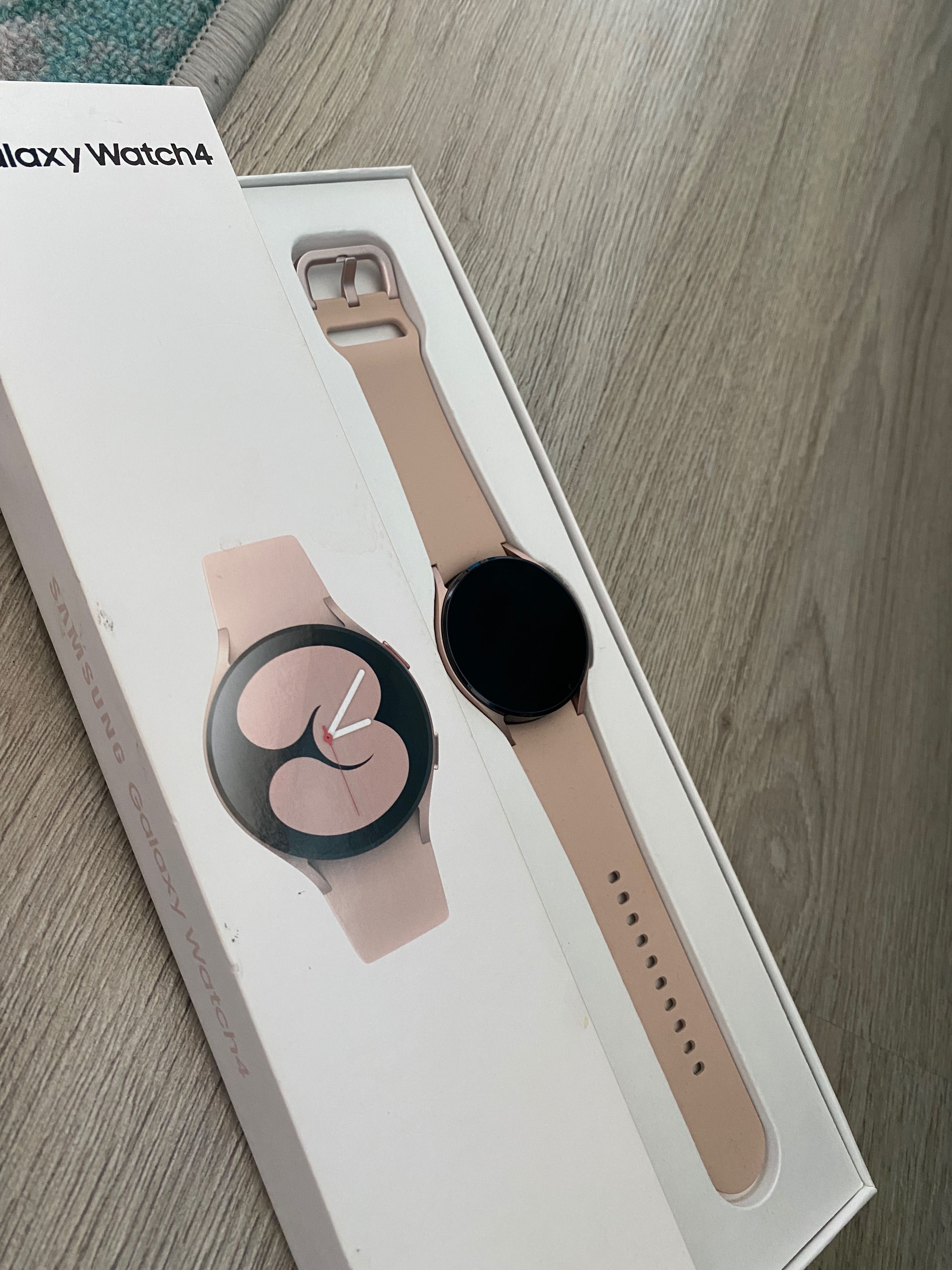 Smart часовник galaxy watch 4