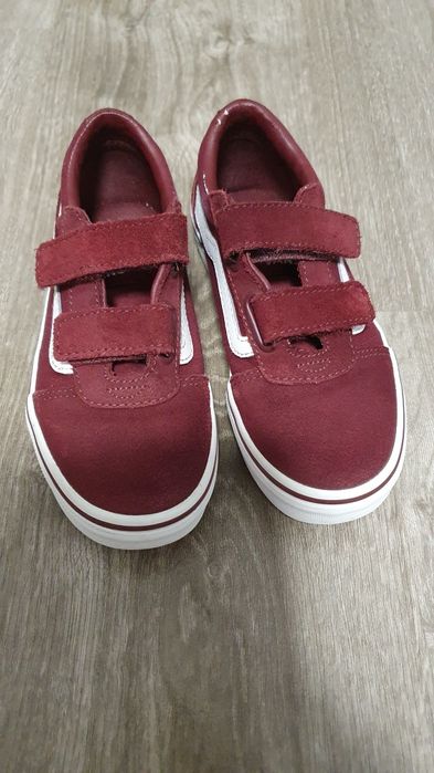 Adidasi  vans 31 marime (18.5 interior)