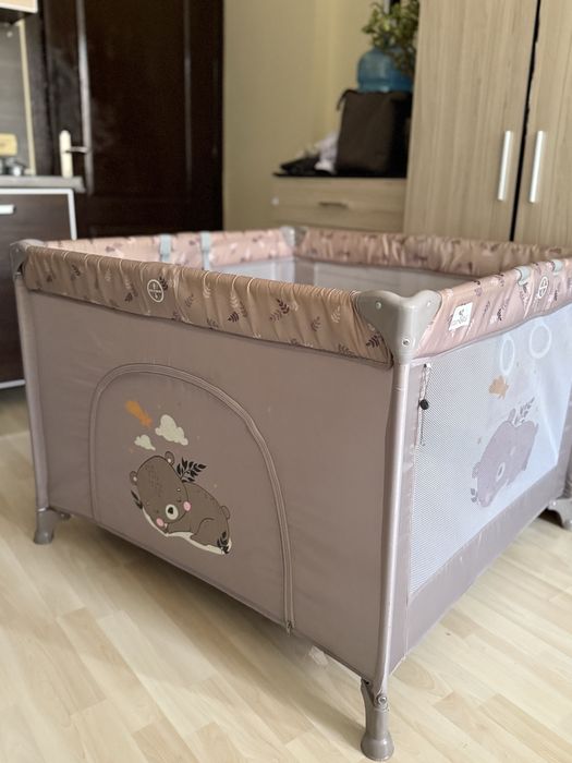 Сгъваема кошара за игра