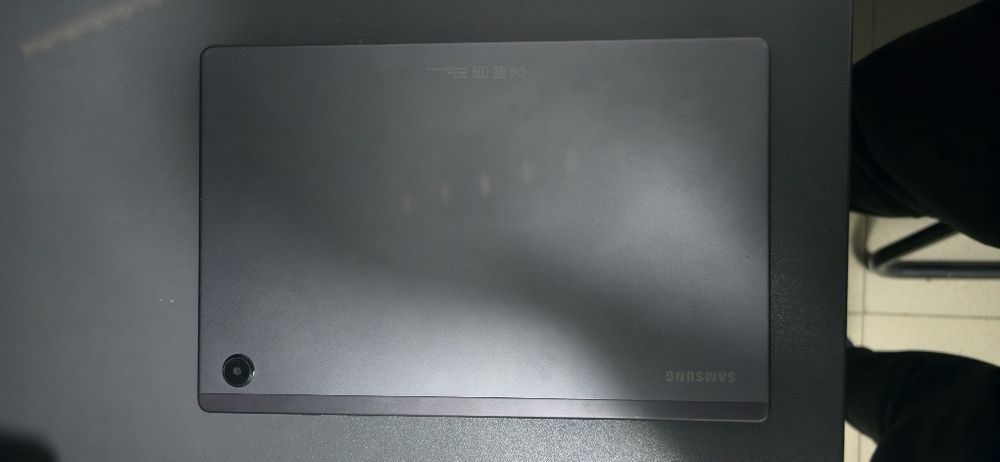 Продам Самсунг Tab A8