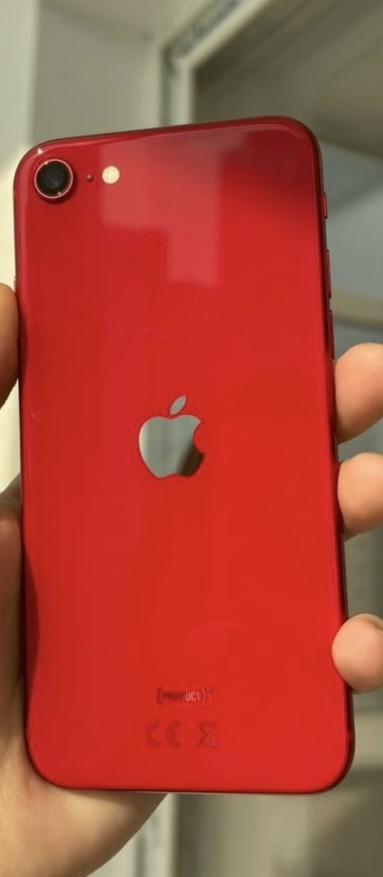 Продается  iPhone SE 2020