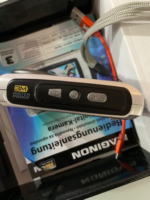 Фотоапарт на батерий чисто нов