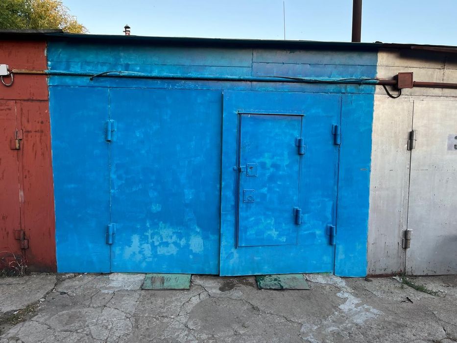 Продам бетонный гараж