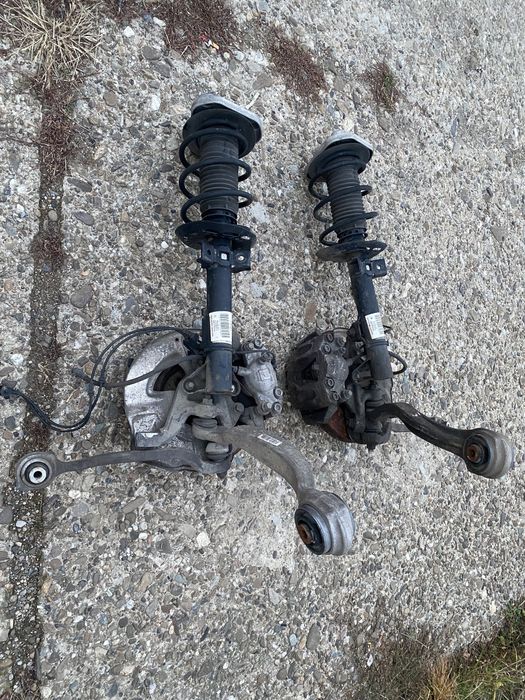 Fuzeta stanga , dreapta fata Mercedes CLS W218 : A2183206313