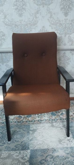 Кресло в хорошем состоянии