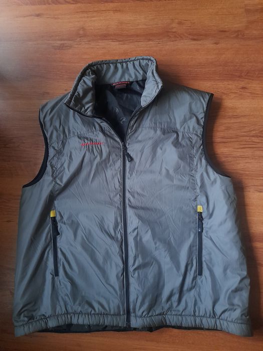 Mammut мъжки елек L- XL размер.