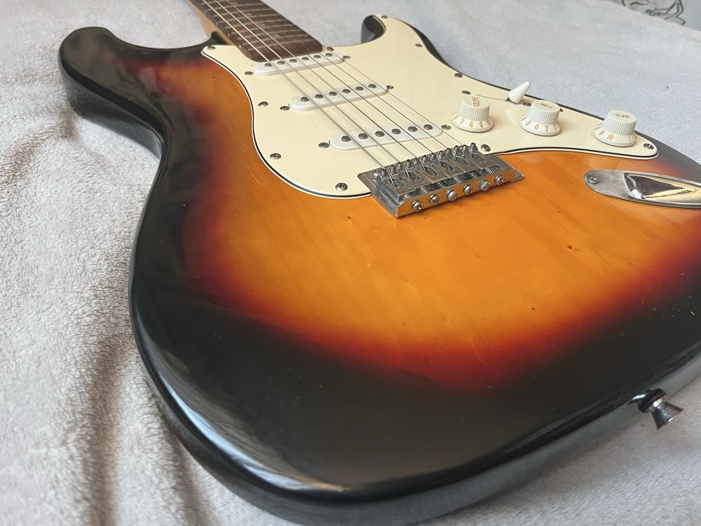 Ел. китара Campbell + кубе Fender shampion 20