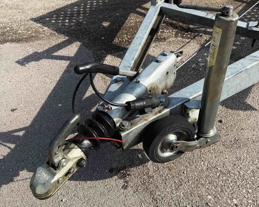 Платформа за кола