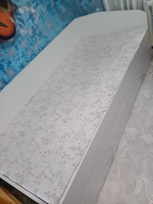 Продаю кровать в хорошем состоянии