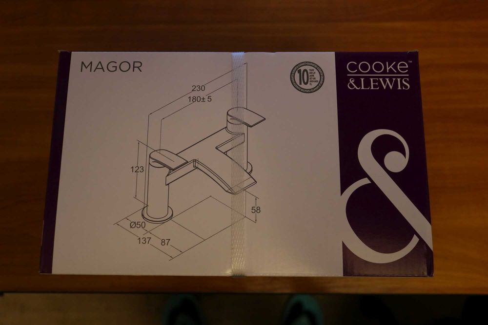 Чисто нов смесител за вана Magor, модерен дизайн