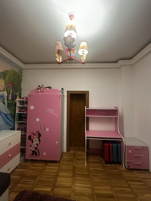 Super pret‼️Mobila de fetițe-Minnie Mouse - in stare foarte buna