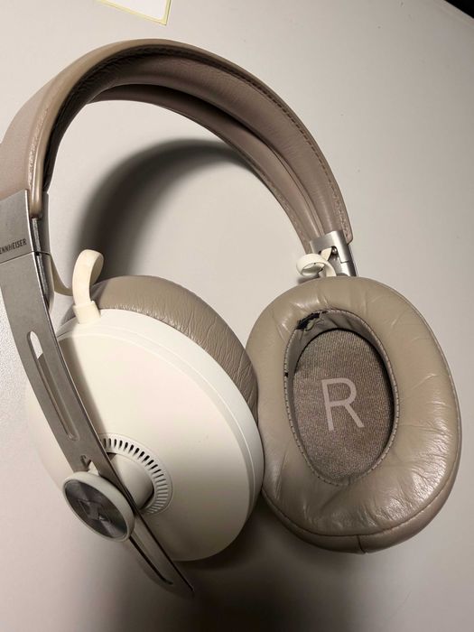 Casti Sennheiser Momentum 3 - Sandy White