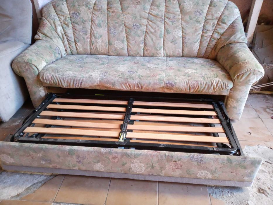 Canapea extensibila pt 2 persoane