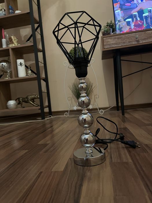 Лампа настолна -дизайнерска