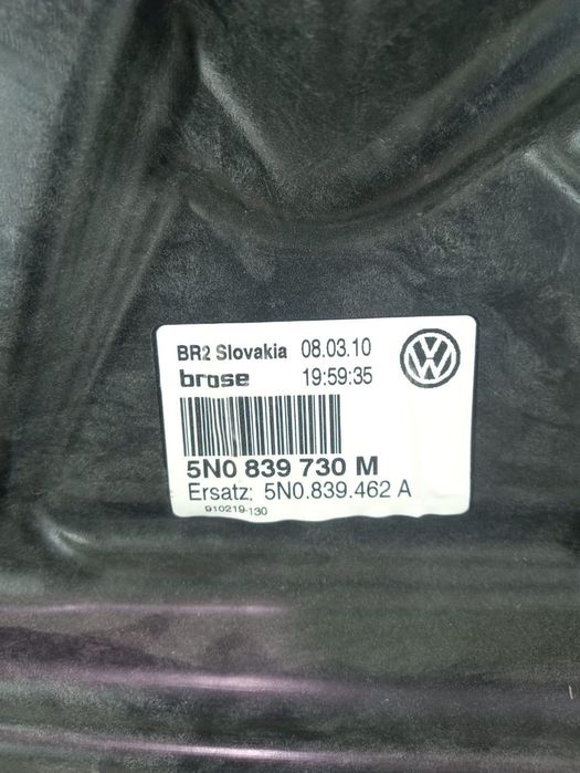 Macara stanga spate 5N0839730M Volkswagen VW Tiguan 1 5N [2007 - 2011
