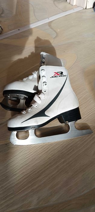 Продам коньки Joerex 28 размера, Nikole 34 размера